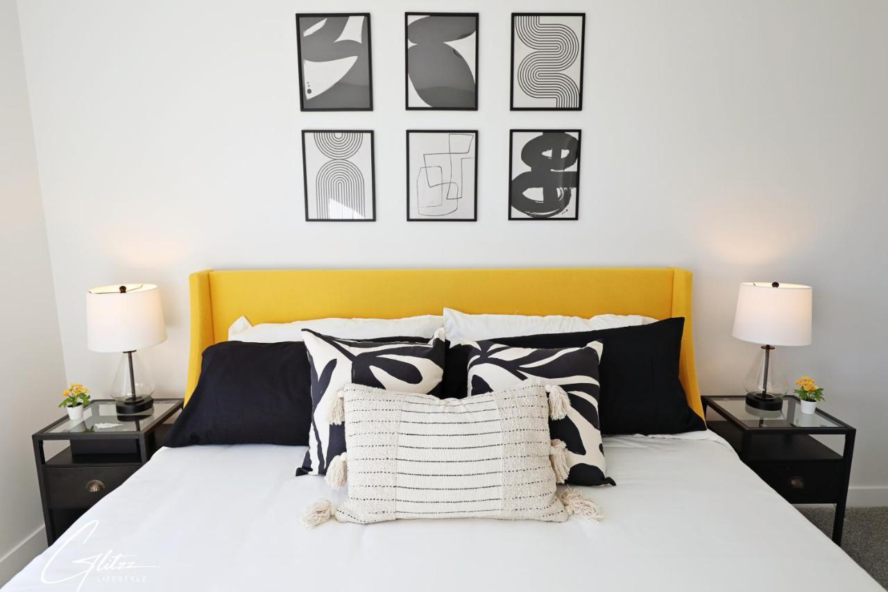 Beautiful 3 King Beds,Garage,Airport,Disney+ เอดมันตัน ภายนอก รูปภาพ