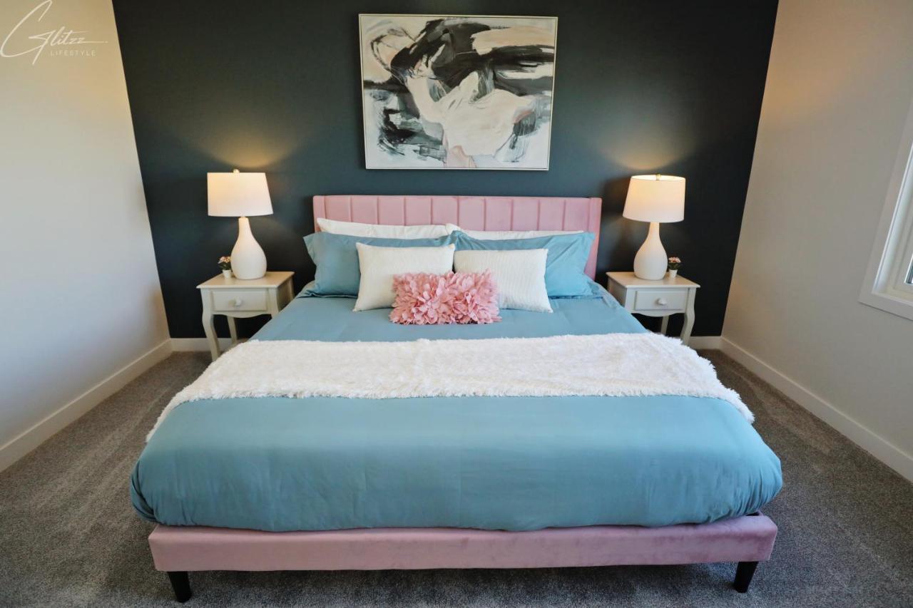 Beautiful 3 King Beds,Garage,Airport,Disney+ เอดมันตัน ภายนอก รูปภาพ